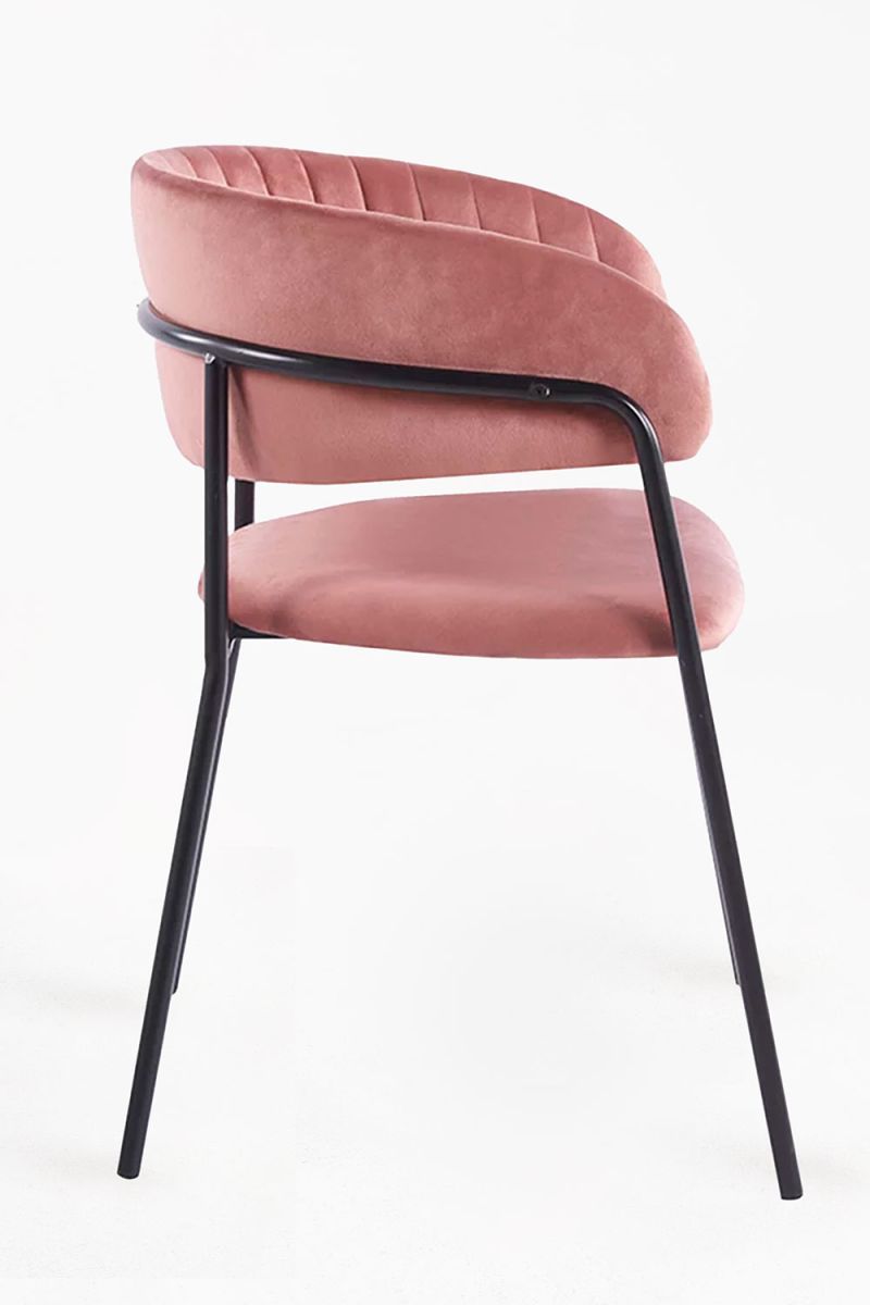 Chaise Moniel Black Velours, un classique en chaises salle à manger en velours